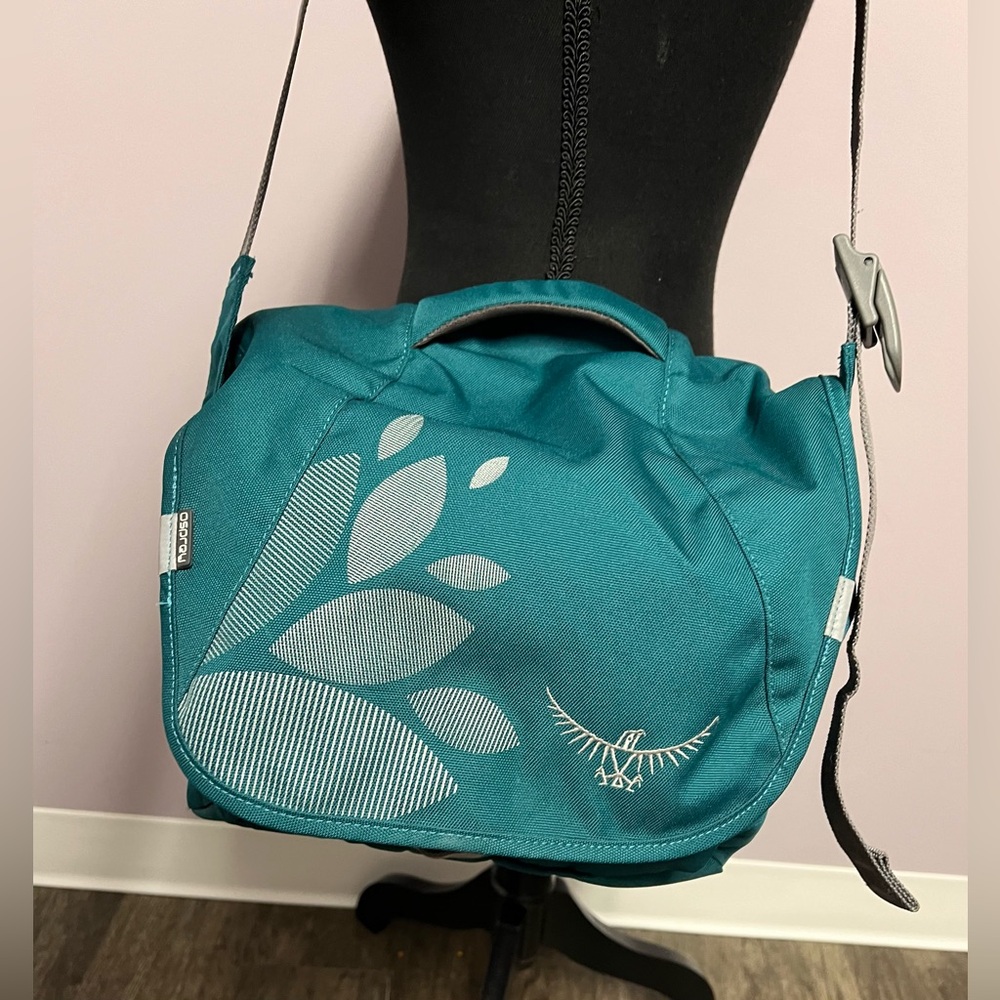 OSPREY Teal TABLET Device CROSSBODY Messenger BAG
